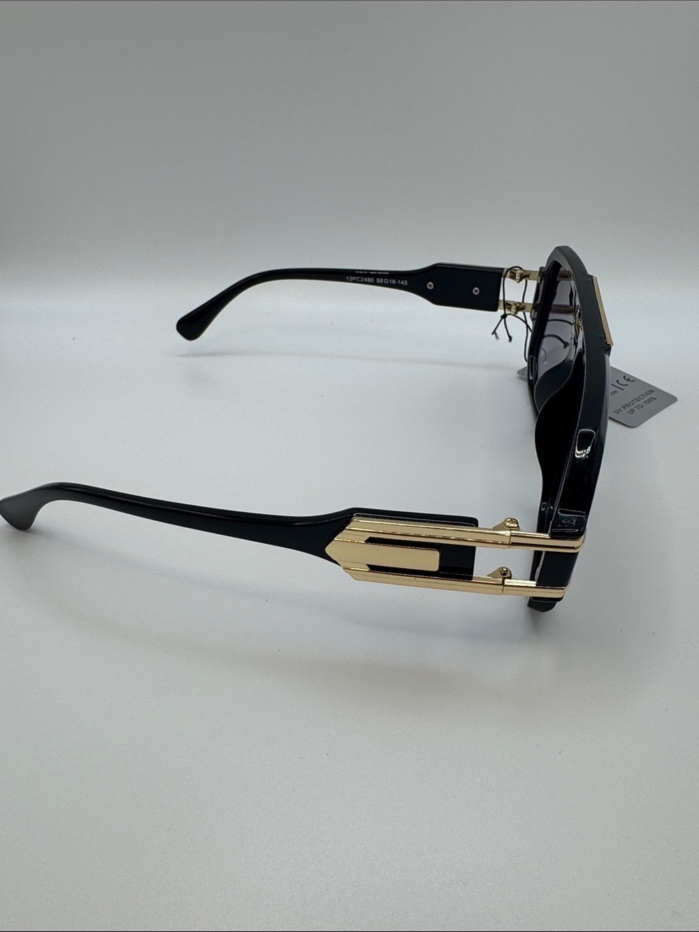 Black and Gold Men's Fashion Sunglasses - Picture 5 of 11
